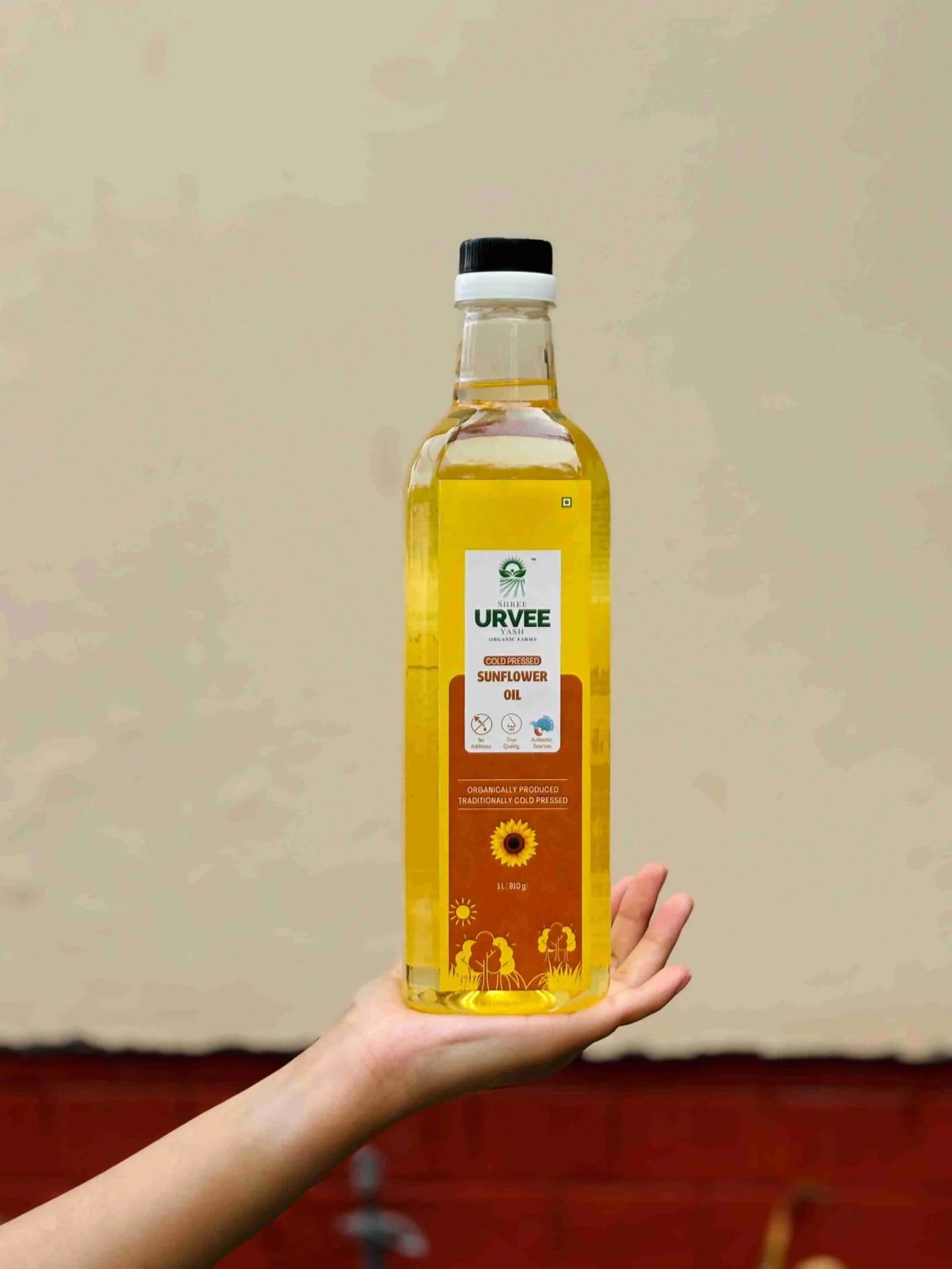 Wood Pressed Sunflower Oil - Urvee Organic Farms